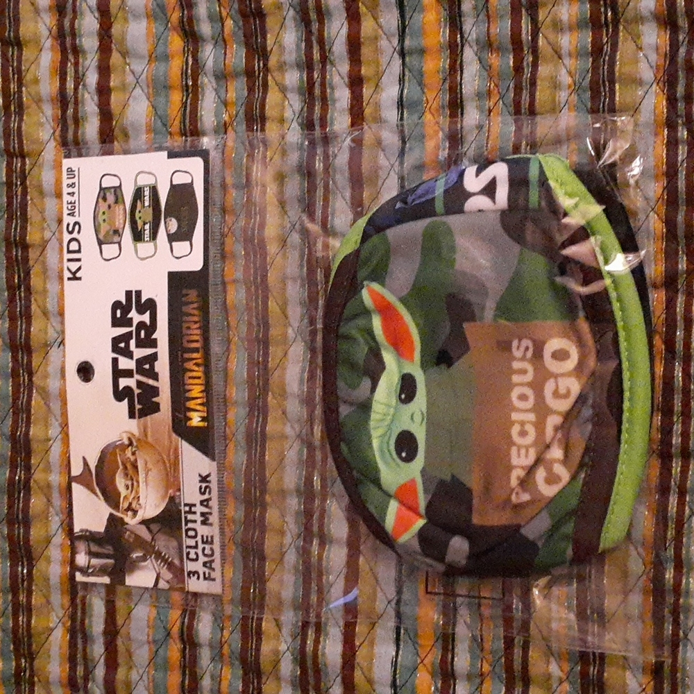 🛑 Host Pick 🛑 Star Wars Kids Yoda bundle - Picture 5 of 7